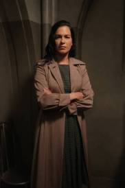 American-Horror-Story-Season-2-Episode-4-I-Am-Anne-Frank-Pt.-1-4